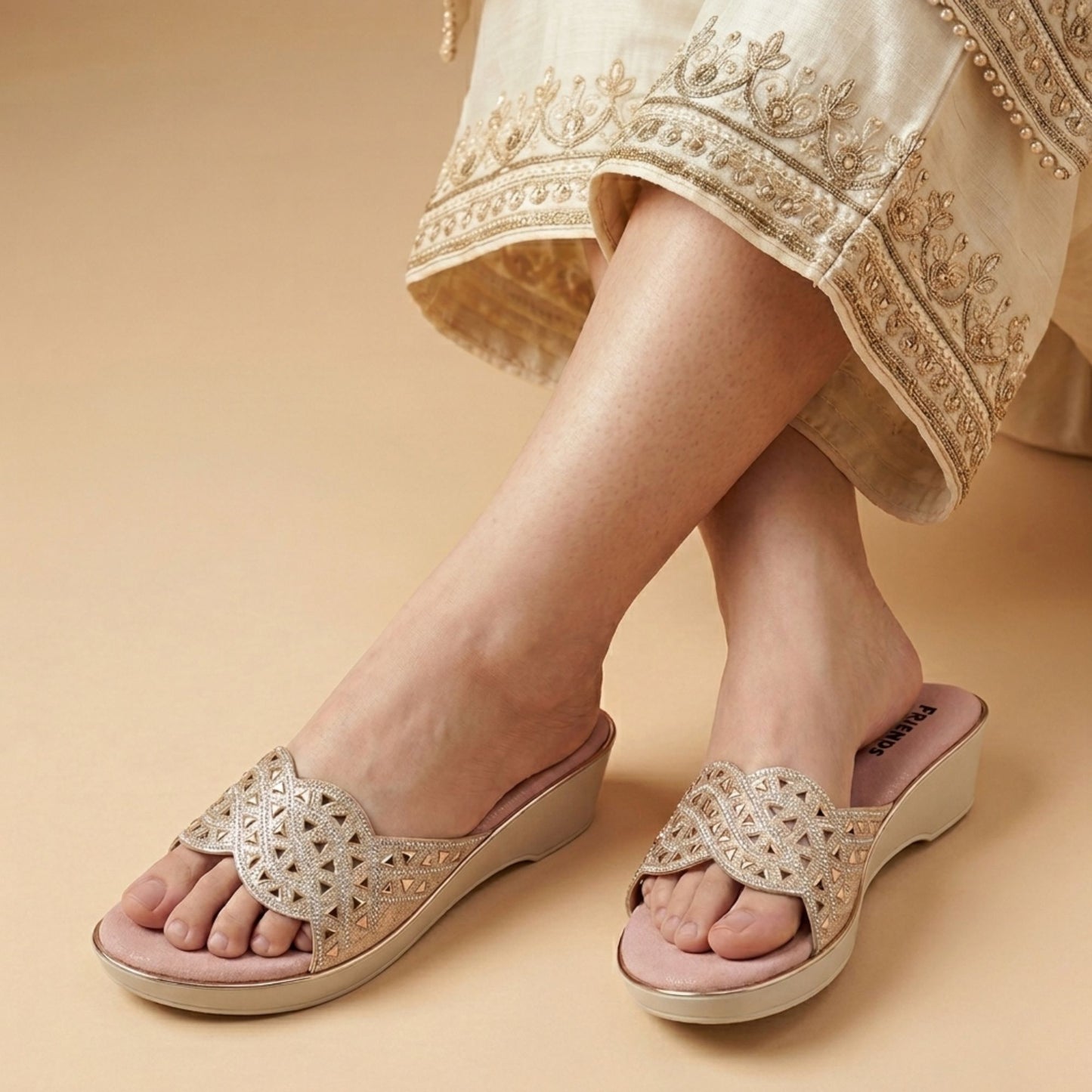 VC-119 Rose Gold Womens Ethnics