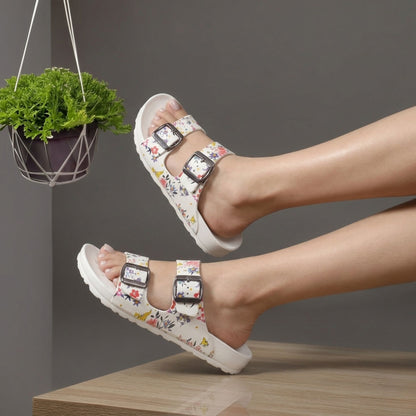 CR-340 Milky Womens Clogs & Sliders