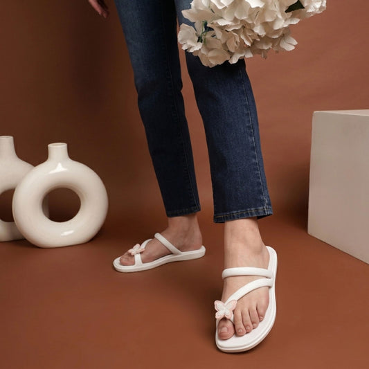 VANILLA-White Womens Clogs & Sliders